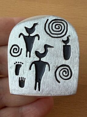 Vintage Alice Seely Urban Fetishes Brooch Pin Pewter Birds Footprints Petroglyph